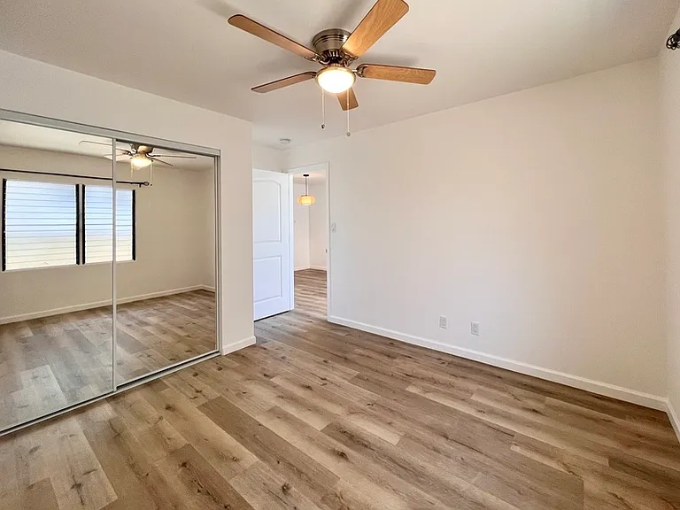 1508 Farrington St #B — Photo 8