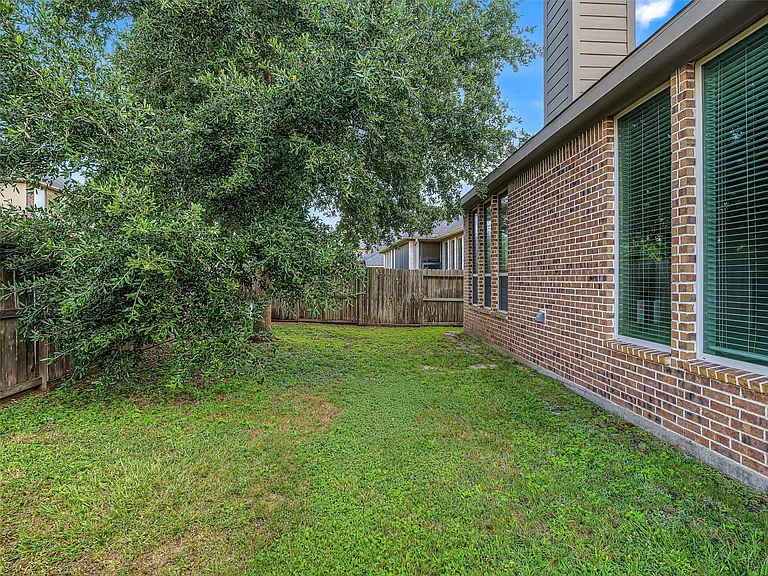 27215 Symphony Creek Ln — Photo 45