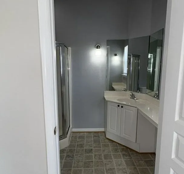 5821 Ludington Dr — Photo 13