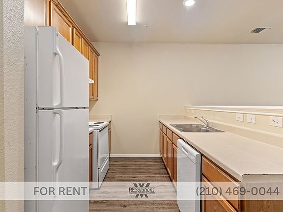 3rd image of 10807 Mathom Lndg APT 3