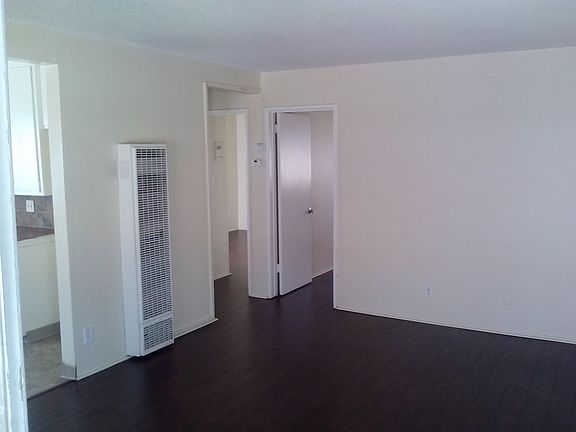 2nd image of 1425 W 225th St APT 5