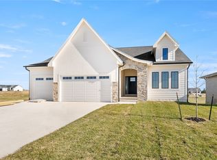 4659 180th St, Urbandale, IA 50323