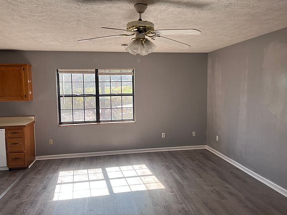 5th image of 106 Jersey Dr APT 5