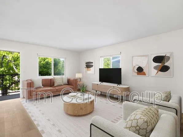 121 E Bay St APT D, Costa Mesa, CA 92627
