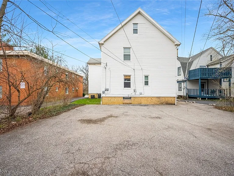 2620 Mayfield Rd #A — Photo 14
