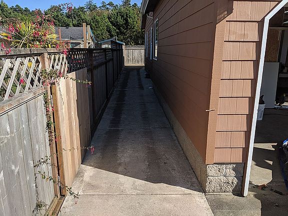 4th image of 4630 Sussex Ct