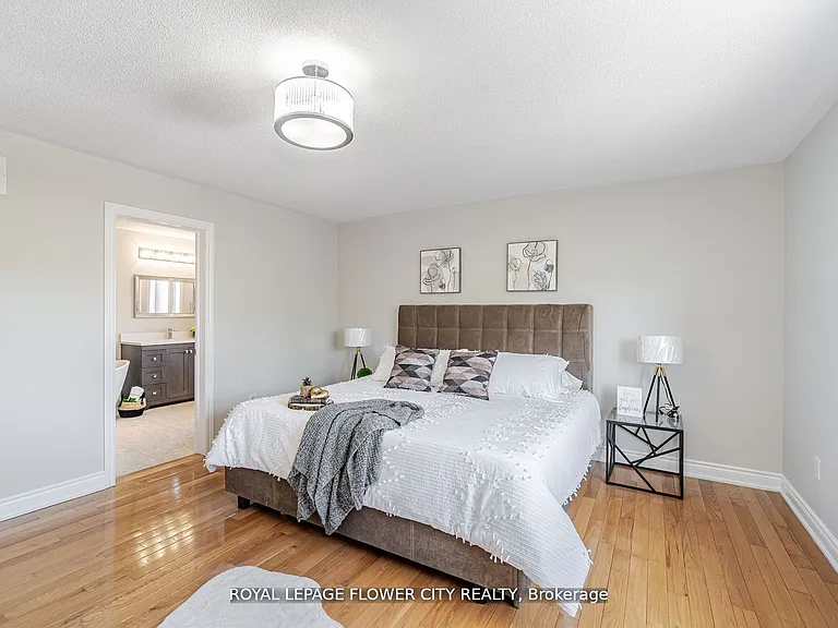 36 Louvain Dr — Photo 16