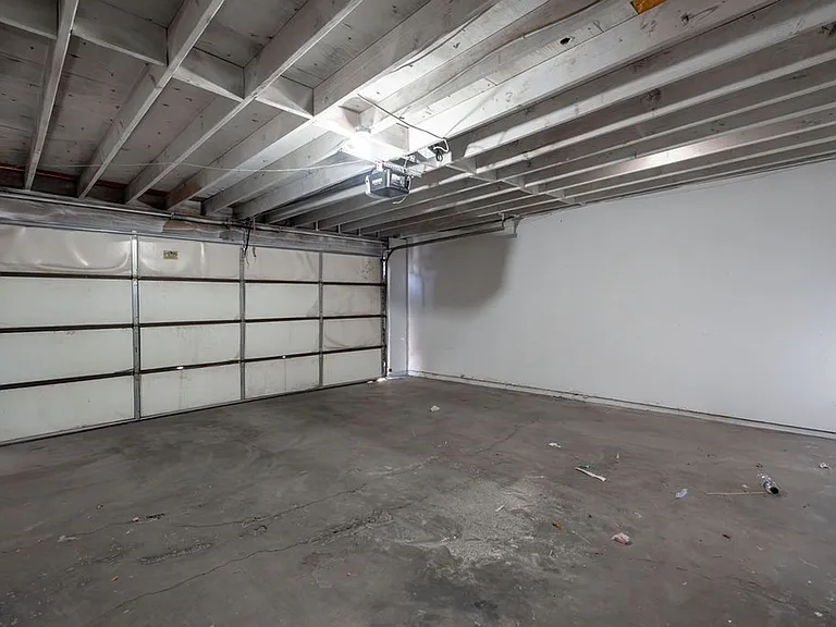 1722 E University Ave #7 — Photo 16