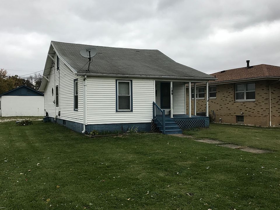 1st image of 109 E 11th St