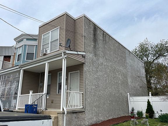 4th image of 2817 Polk Ave