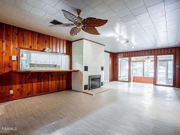 3rd image of 1513B Parkview Dr