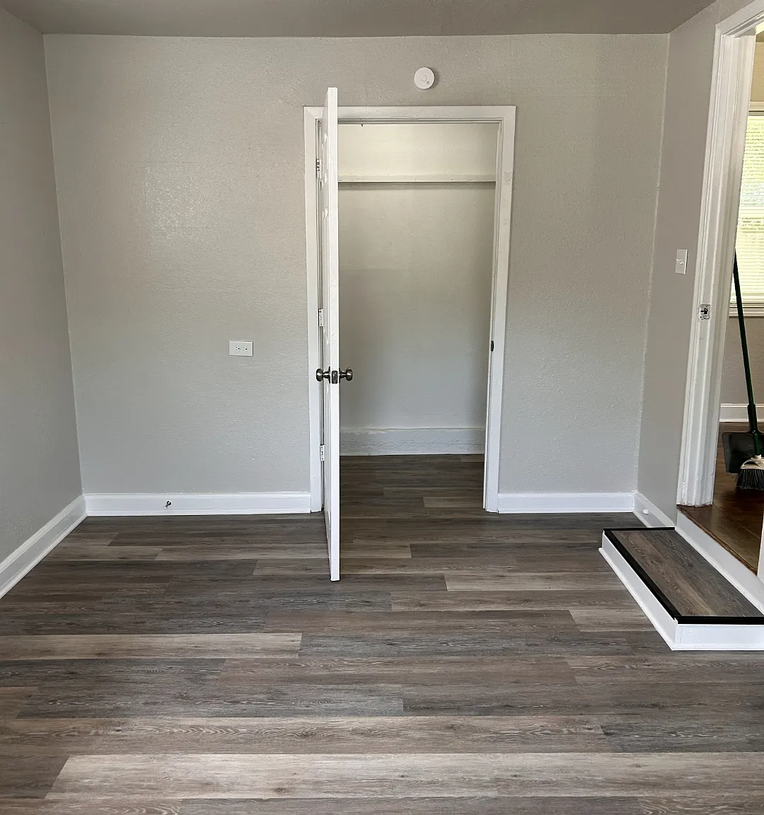 3 bed, 1076 sqft, $1,295 — Photo 4