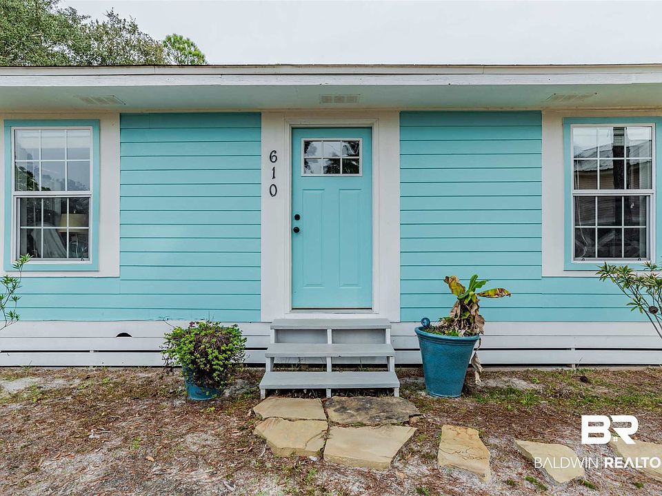 1st image of 610 Gulf Way Dr
