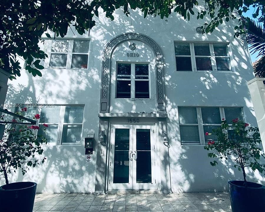 1st image of 1550 Drexel Ave APT 202