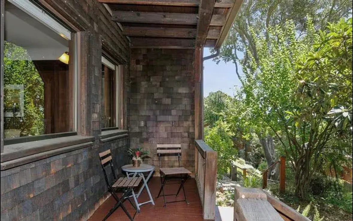73 Panoramic Way — Photo 2