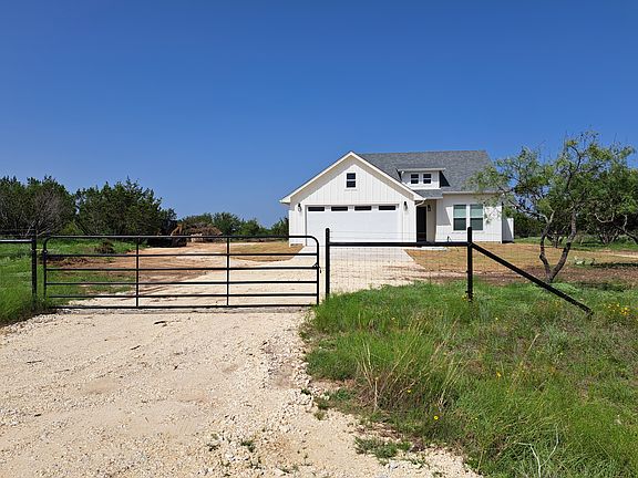 2nd image of 2660 Skyline Dr
