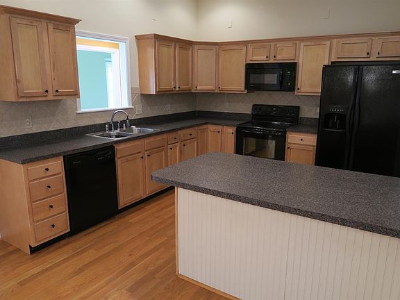 5th image of 212 Jacob Dr