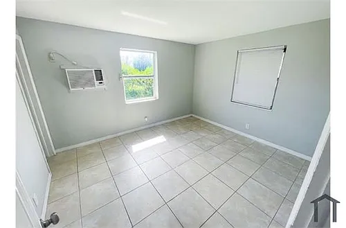 1681 Silver Beach Rd #1 Photo 1