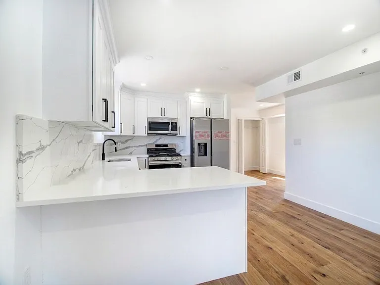 79 9th Ave #1 — Photo 11