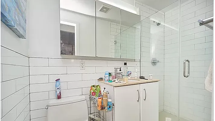 Rented by Living New York | media 9