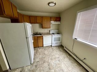 1353 W 27th Ave #5, Anchorage, AK 99503