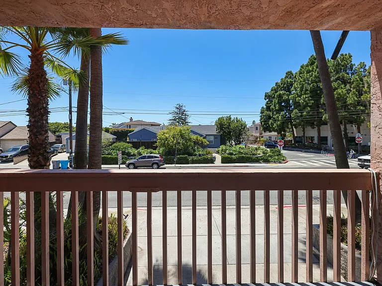 4131 Front St / 121 W Montecito Way — Photo 18