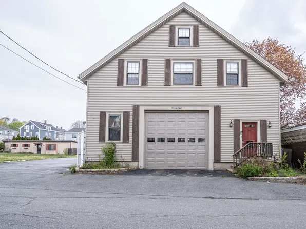 78 Pelham St, Fall River, MA 02721