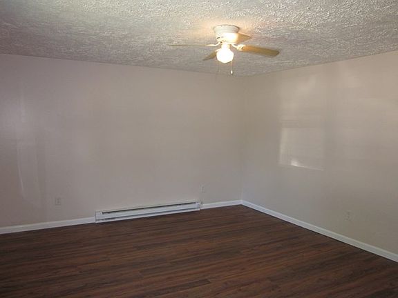 3rd image of 1302 N Luther St