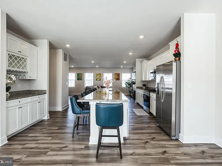 4165 Brodie Pl — Photo 8