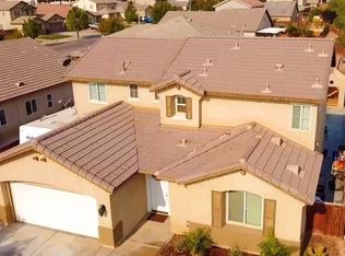 8226 Monroe Ave, Oak Hills, CA 92344