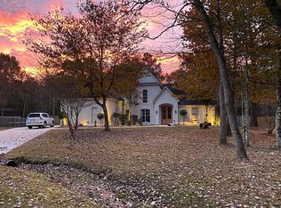 301 Wilderness Ct, Madisonville, LA 70447