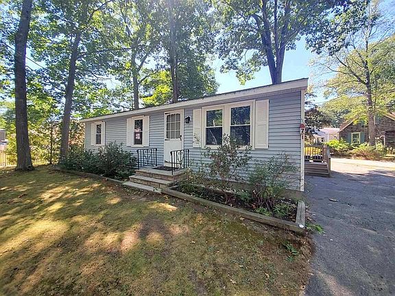2nd image of 7 Bower Ln