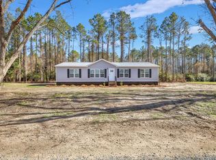 4009 Oxford Ln, Blackshear, GA 31516