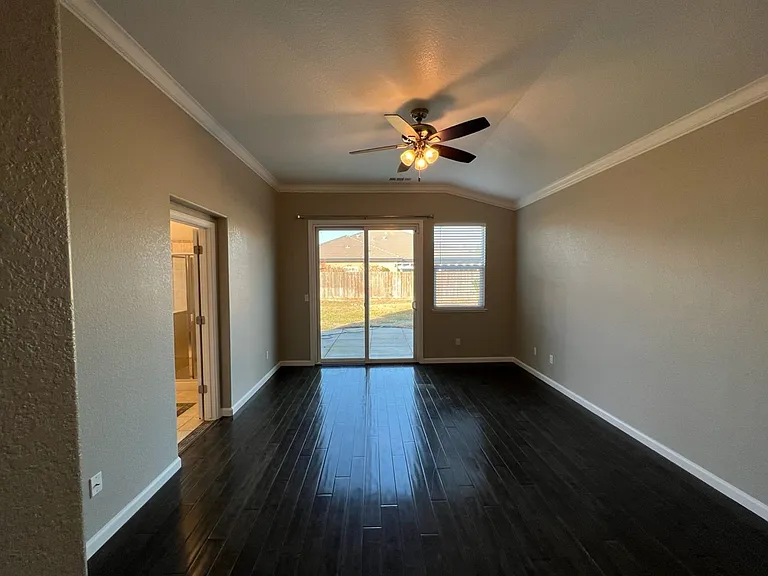 937 Jasmine Hollow Dr — Photo 19