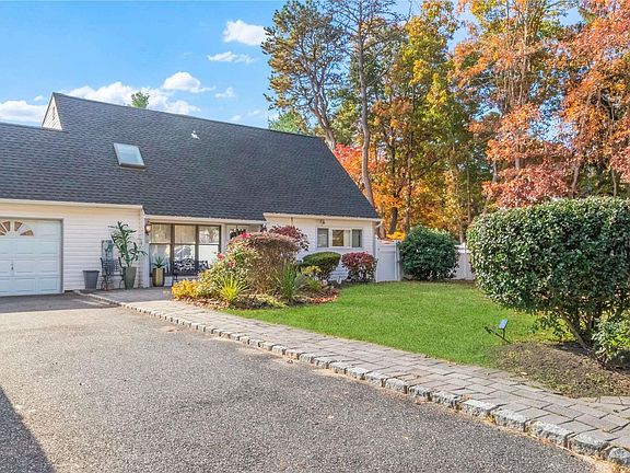 4th image of 12 Hale Ln