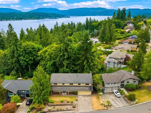 18513 NE 19th Place, Bellevue, WA 98008
