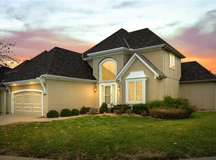 5701 NE Northgate Ln, Lees Summit, MO 64064