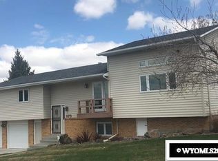 875 Kerry Dr, Casper, WY 82609