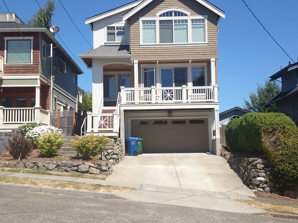 2nd image of 2618 W Newton St