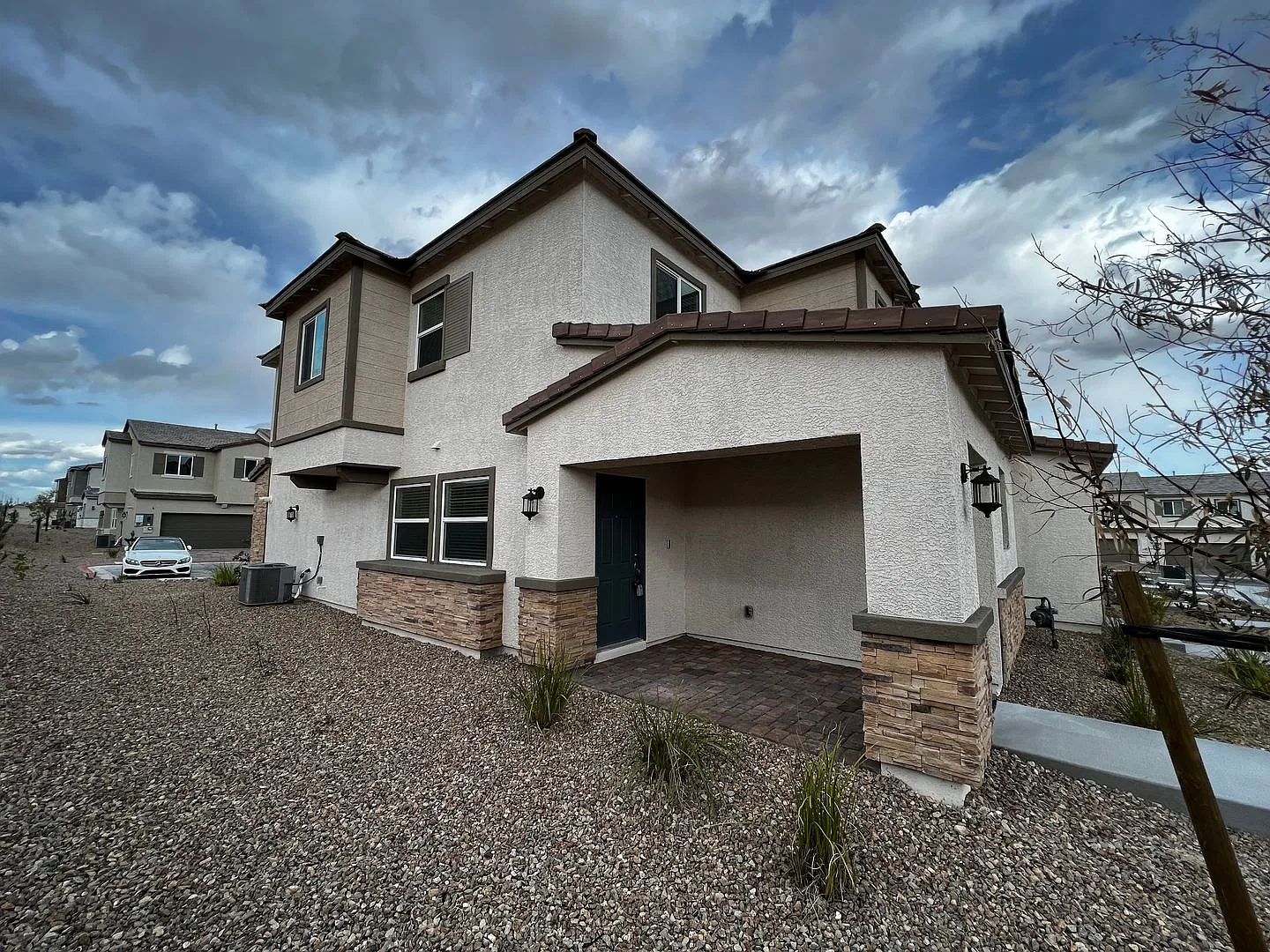 Northwest Like New Townhome — Photo 3