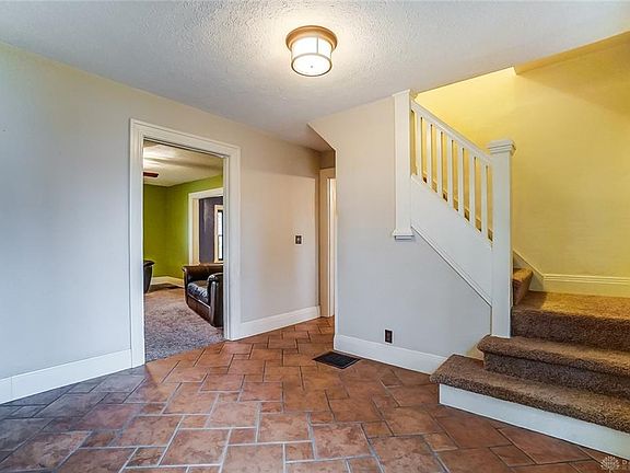 5th image of 35 Burgess Ave