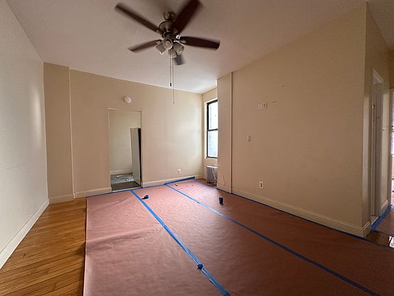4th image of 969 43rd St APT B10