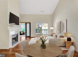12001 Market St APT 434, Reston, VA 20190