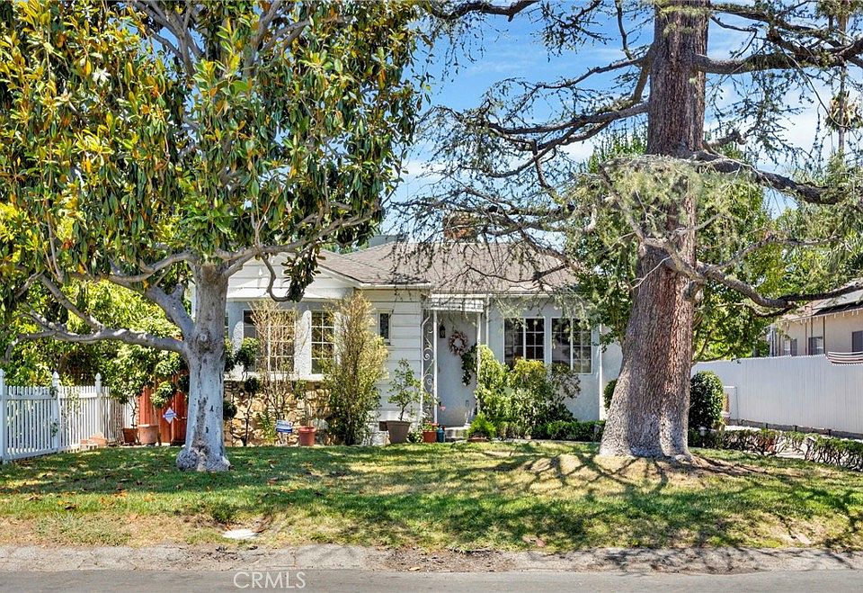 1st image of 5438 Radford Ave