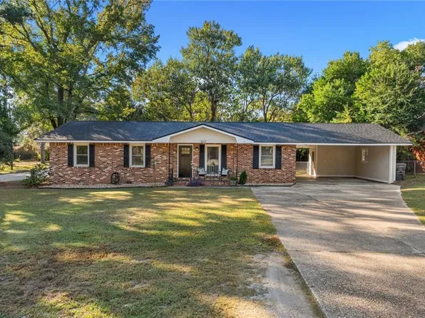 1607 Fletcher Dr, Phenix City, AL 36867