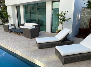 1777 Beach Ave, Atlantic Beach, FL 32233