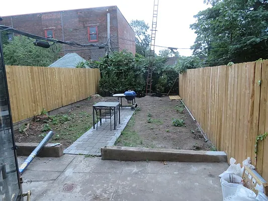 Rented by Space Real Estate | media 34