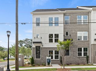 2537 Astaire Ct, Atlanta, GA 30318