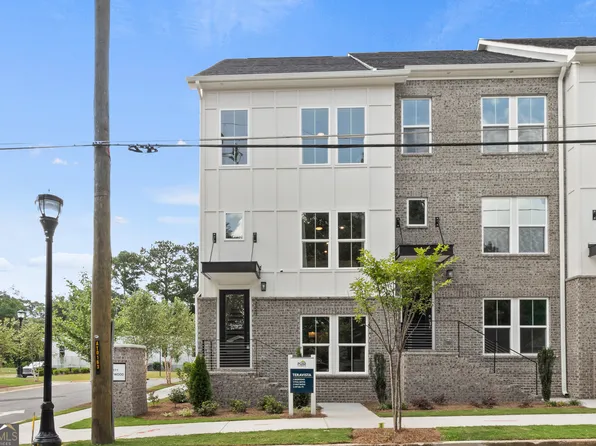 2567 Astaire Ct, Atlanta, GA 30318