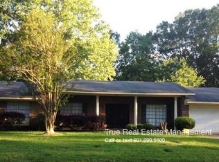 485 N Canton Club Cir, Jackson, MS 39211